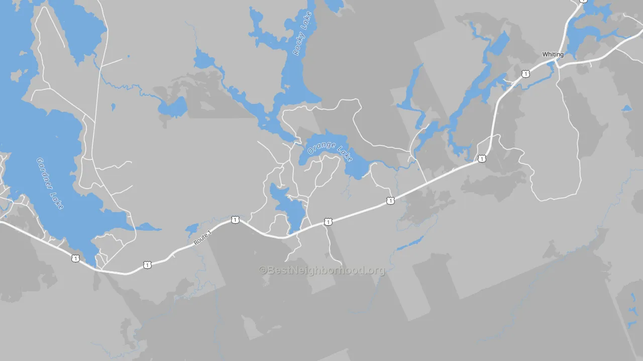 Walk Grade map of 04691, ME, walkable areas in green and car-dependent areas in red