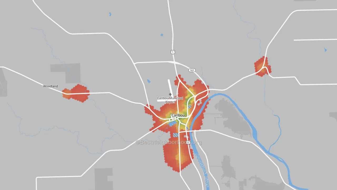 Walk Grade map of 04736, ME, walkable areas in green and car-dependent areas in red
