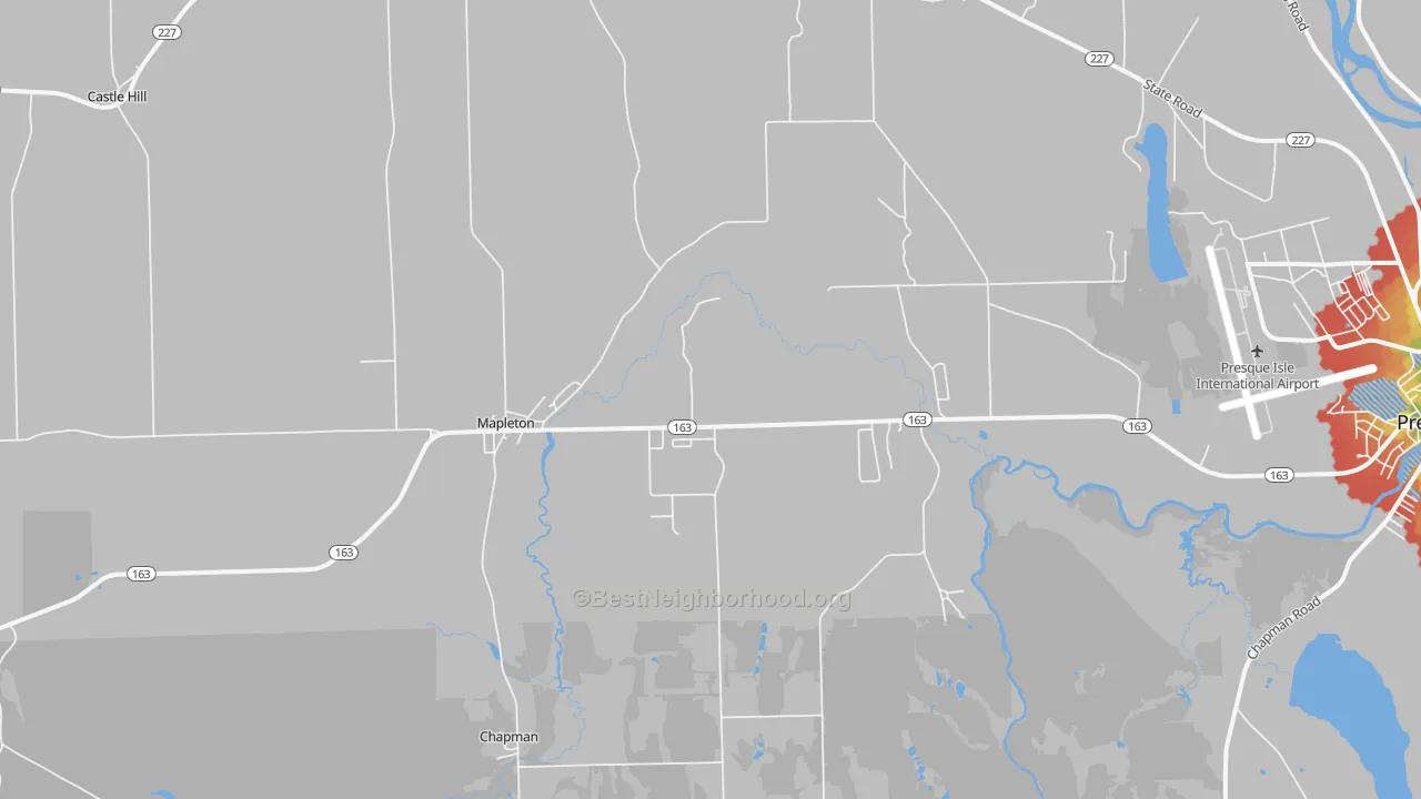 Walk Grade map of 04757, ME, walkable areas in green and car-dependent areas in red
