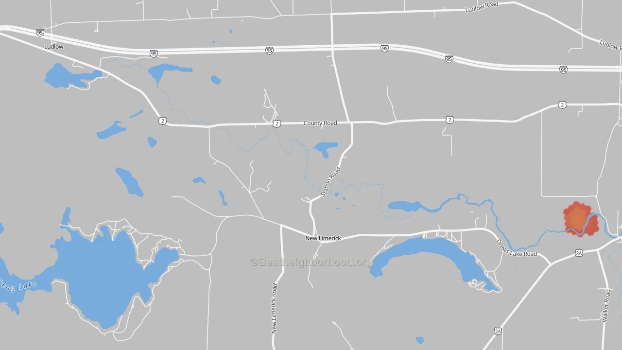 Walk Grade map of 04761, ME, walkable areas in green and car-dependent areas in red