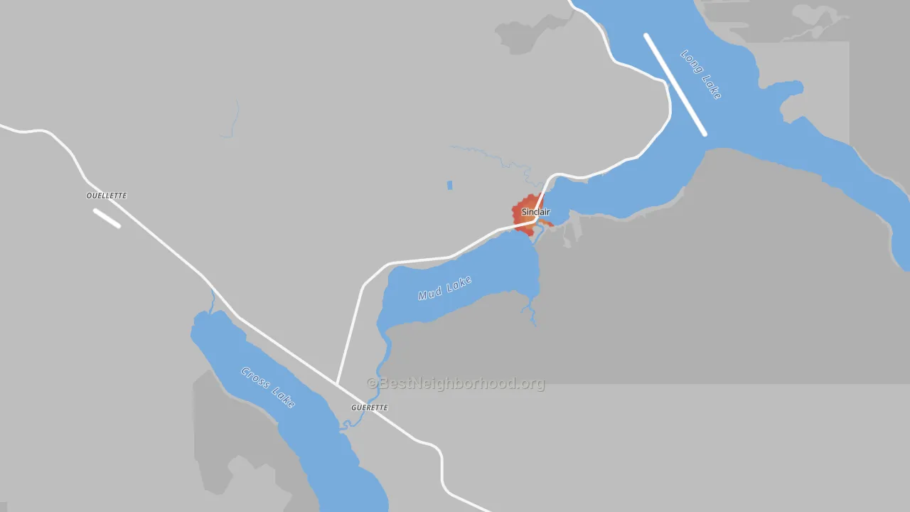 Walk Grade map of 04779, ME, walkable areas in green and car-dependent areas in red