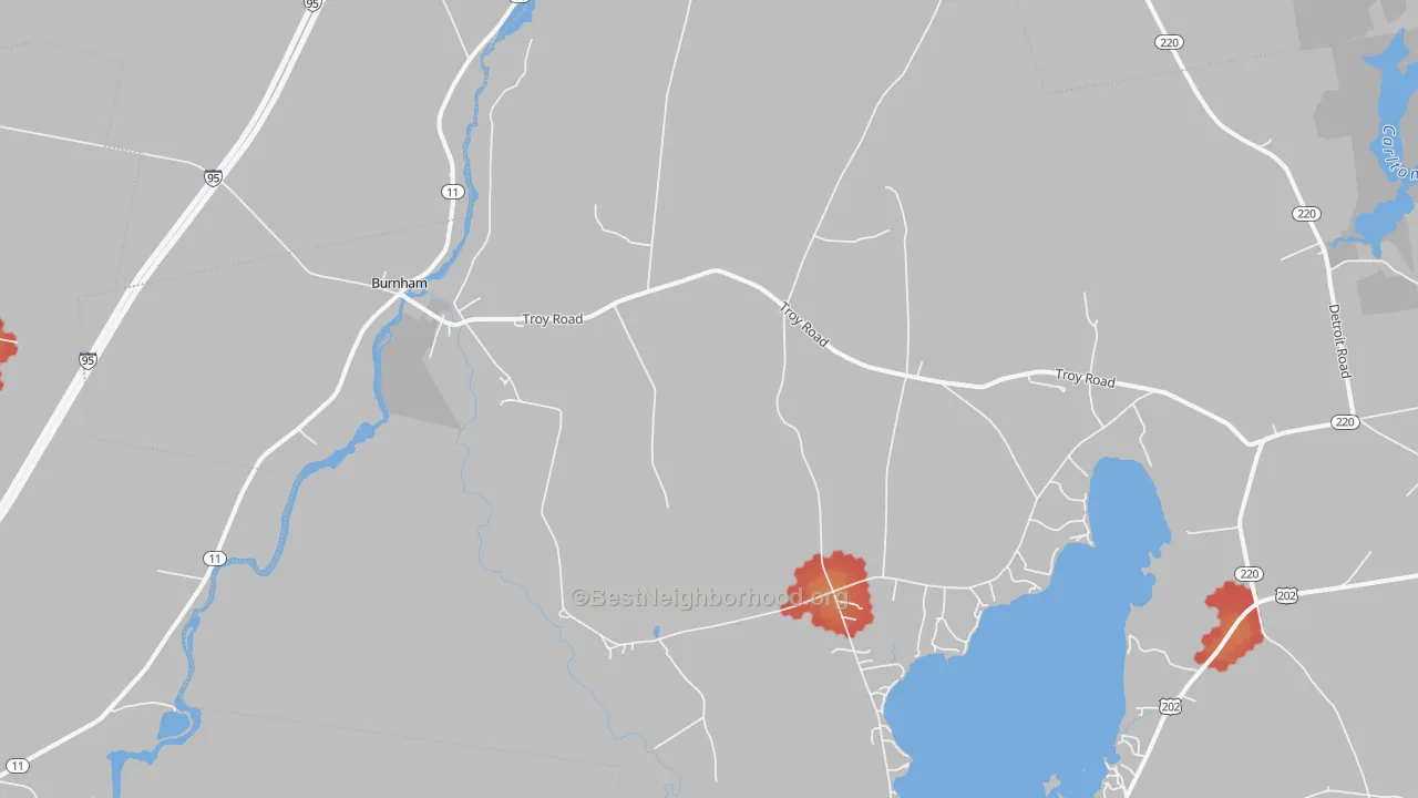 Walk Grade map of 04922, ME, walkable areas in green and car-dependent areas in red