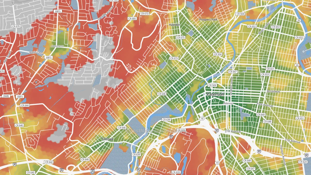 Walk Grade map of 07502, NJ, walkable areas in green and car-dependent areas in red