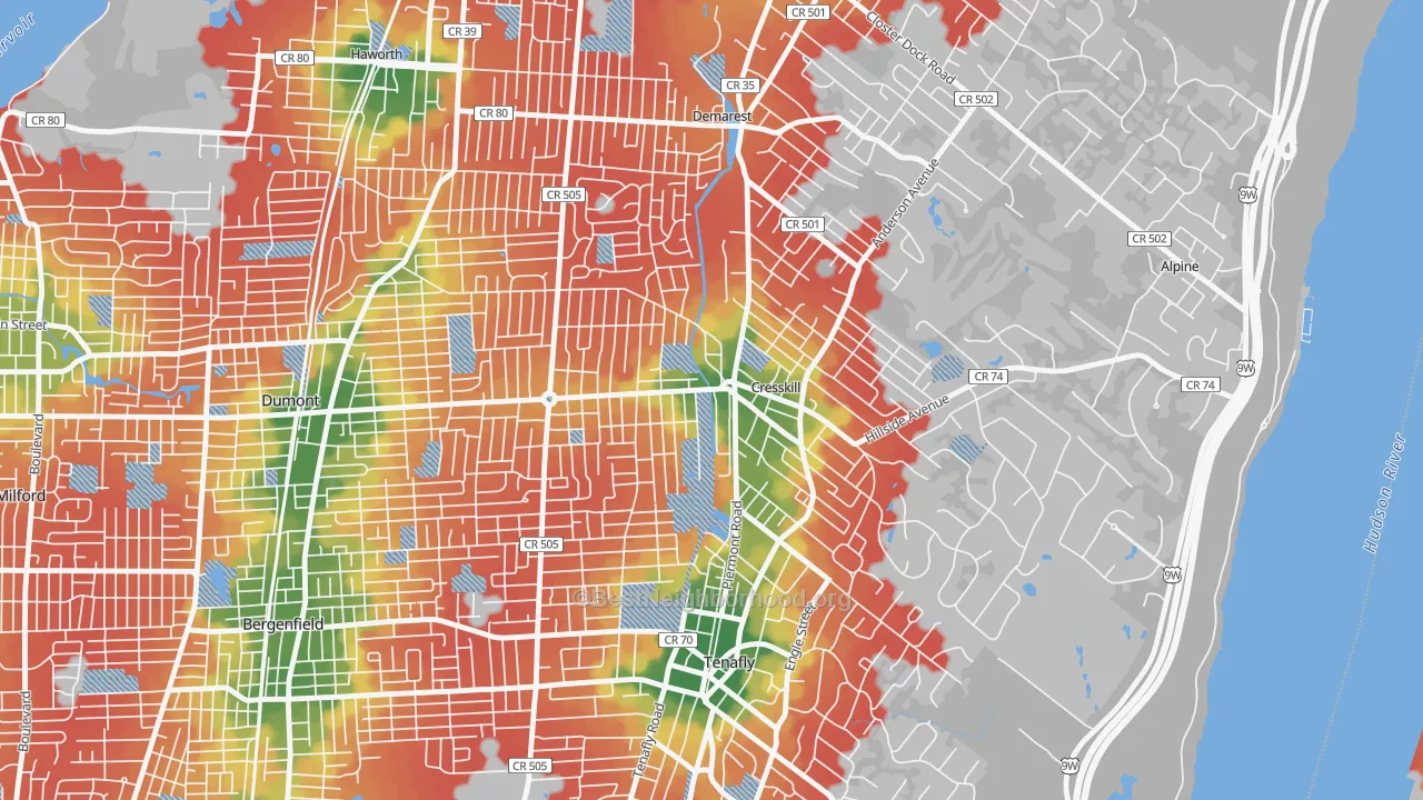 Walk Grade map of 07626, NJ, walkable areas in green and car-dependent areas in red