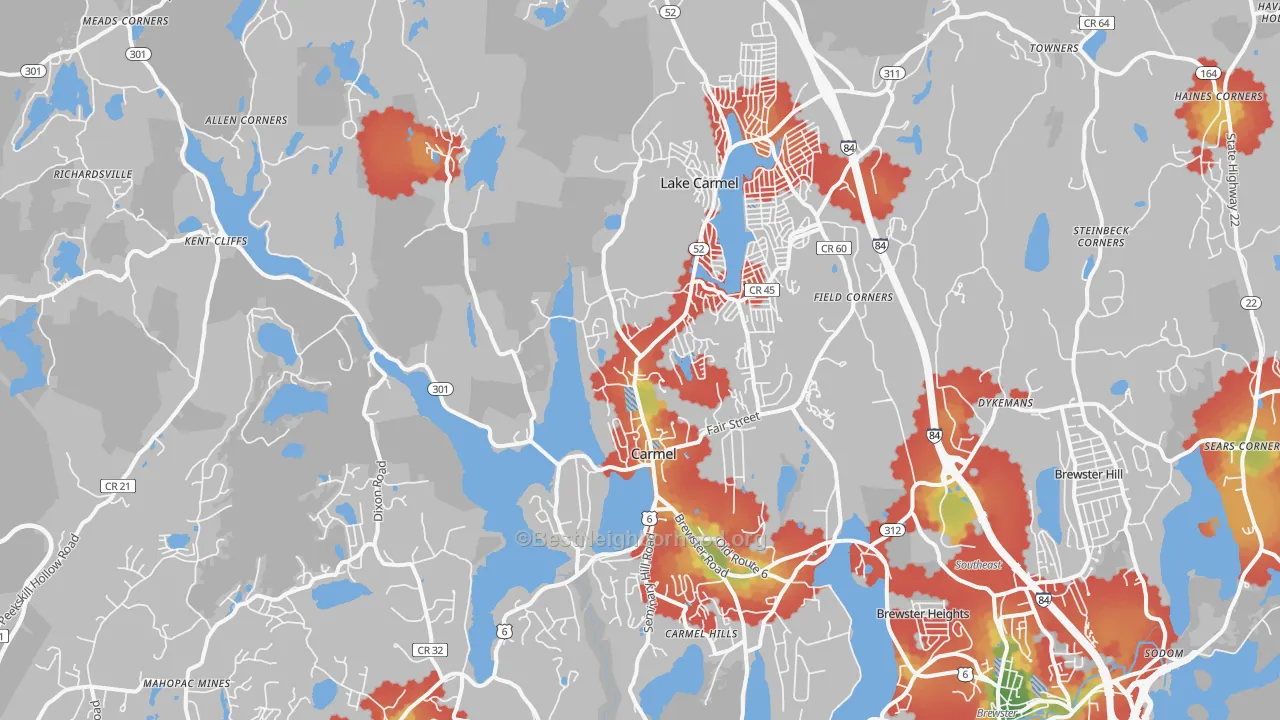 Walk Grade map of 10512, NY, walkable areas in green and car-dependent areas in red