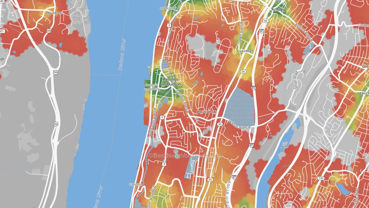 Walk Grade map of 10706, NY, walkable areas in green and car-dependent areas in red
