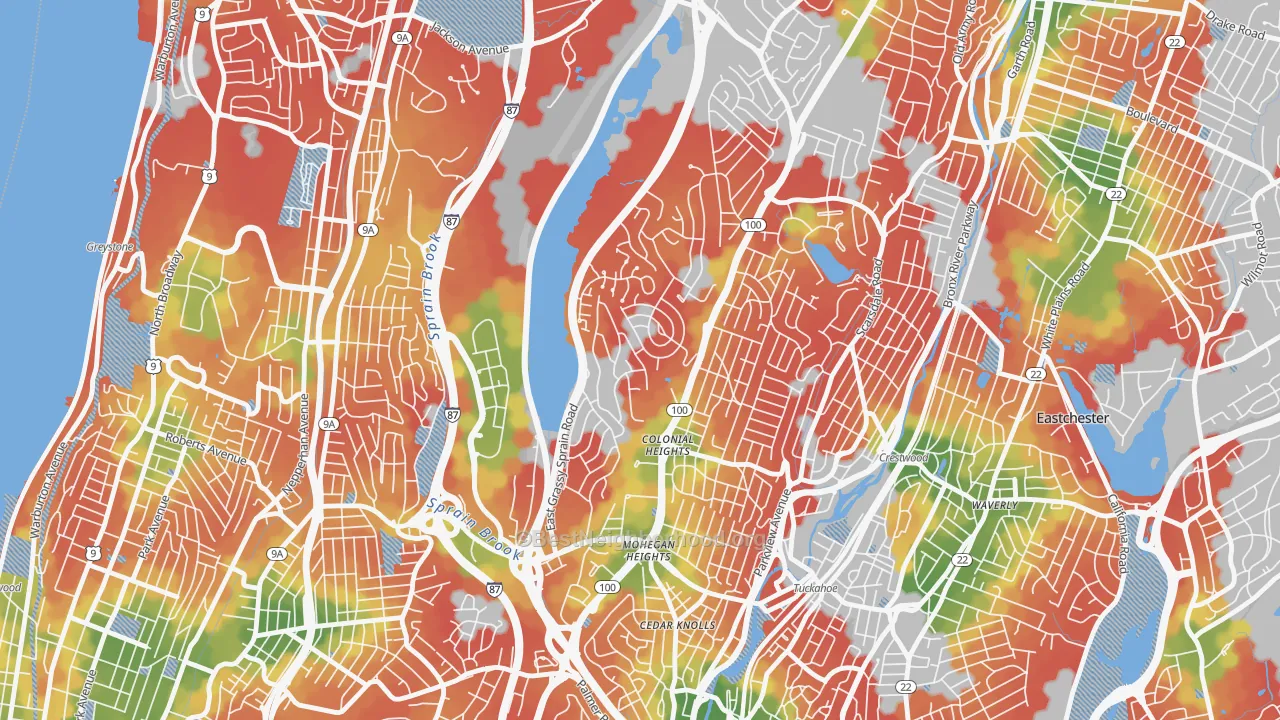 Walk Grade map of 10710, NY, walkable areas in green and car-dependent areas in red