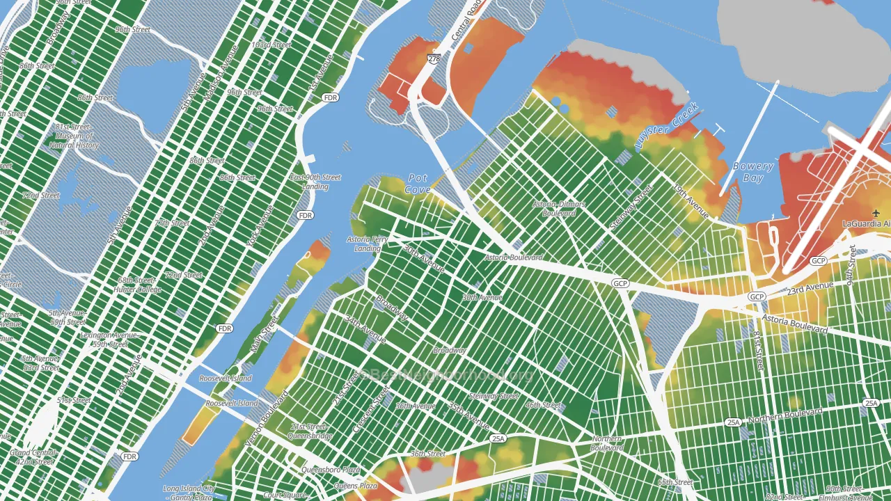 Walk Grade map of 11102, NY, walkable areas in green and car-dependent areas in red
