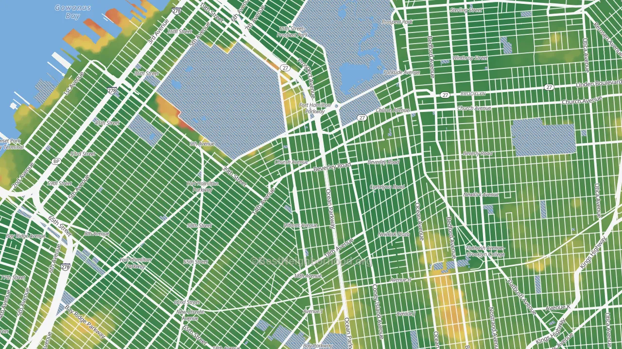 Walk Grade map of 11218, NY, walkable areas in green and car-dependent areas in red
