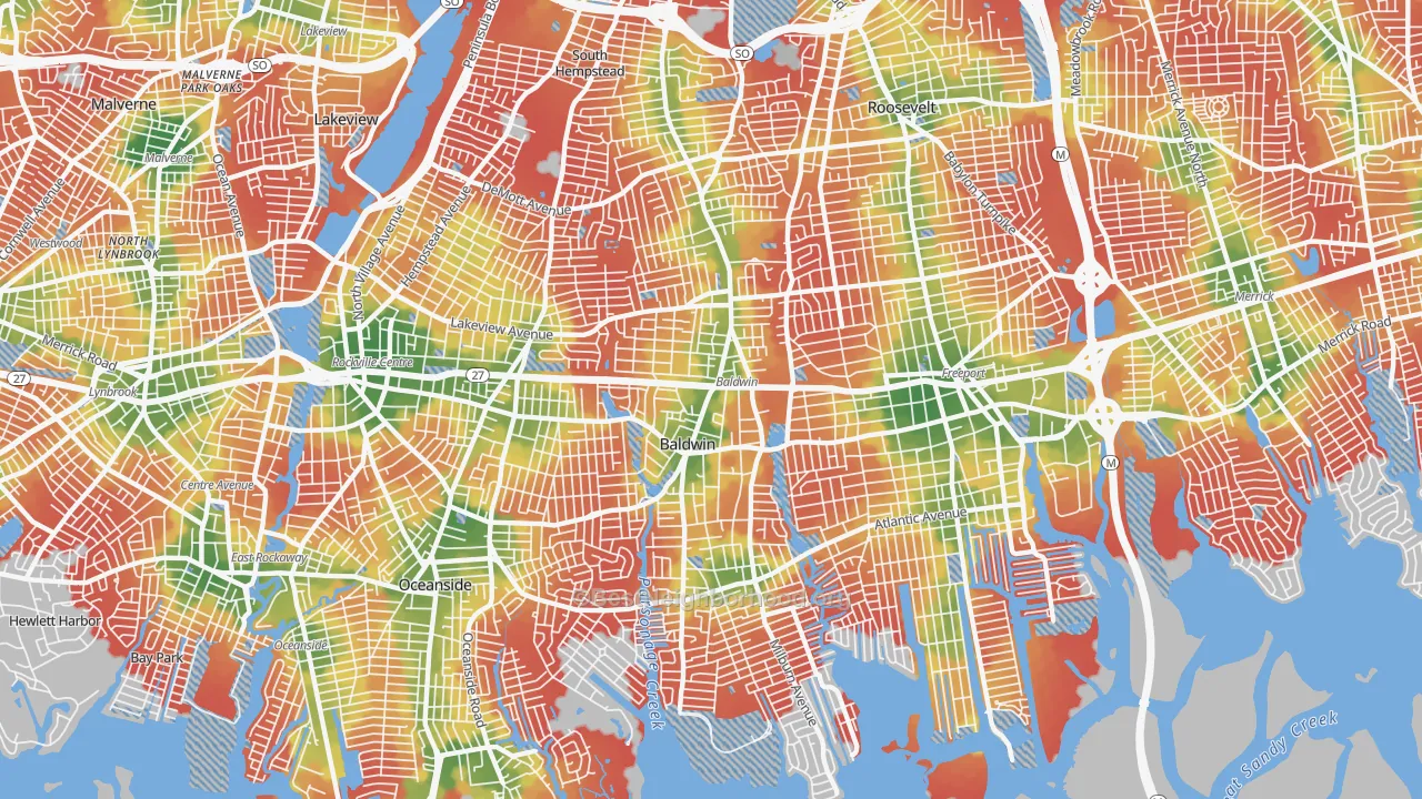 Walk Grade map of 11510, NY, walkable areas in green and car-dependent areas in red