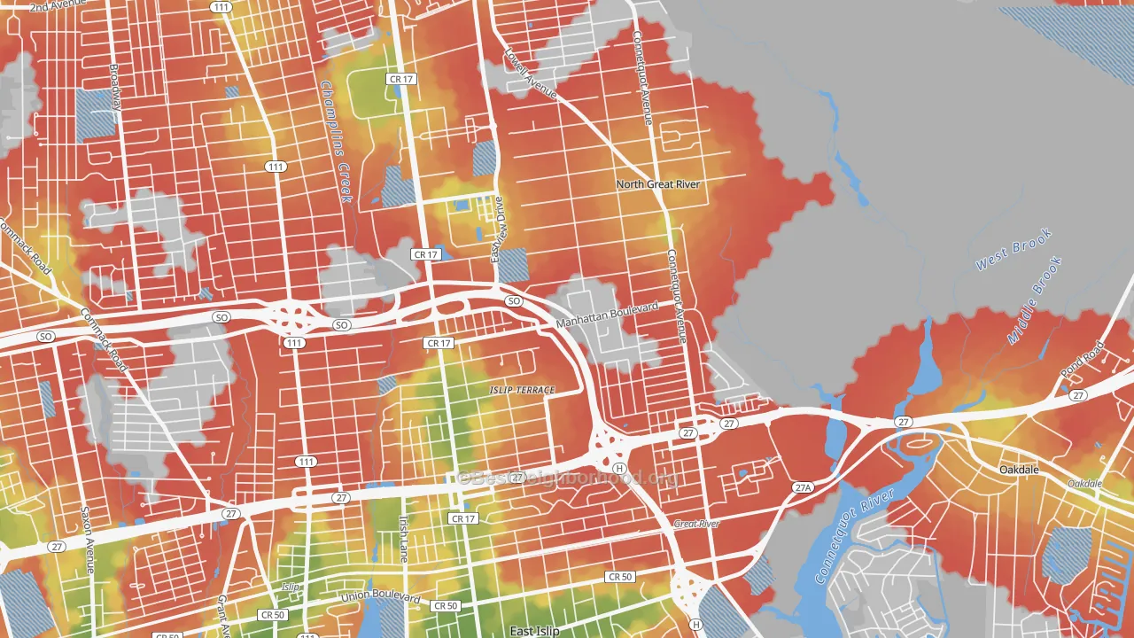 Walk Grade map of 11752, NY, walkable areas in green and car-dependent areas in red