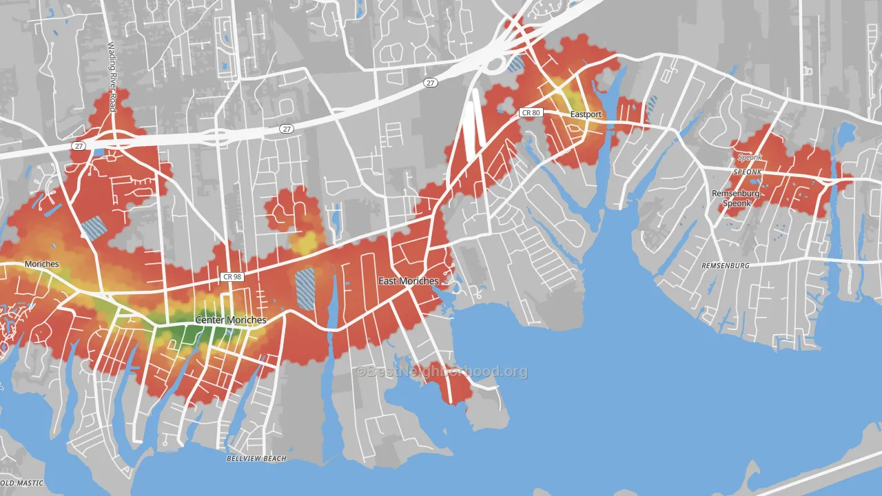Walk Grade map of 11940, NY, walkable areas in green and car-dependent areas in red