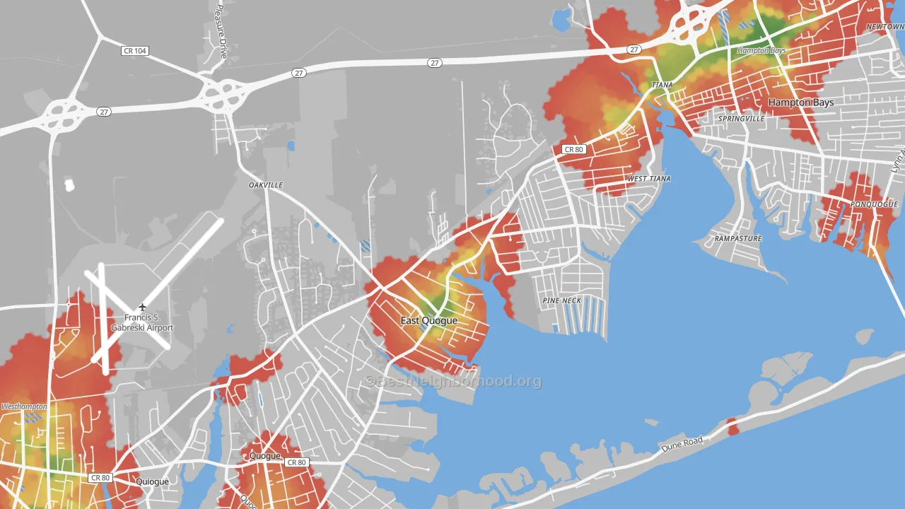 Walk Grade map of 11942, NY, walkable areas in green and car-dependent areas in red