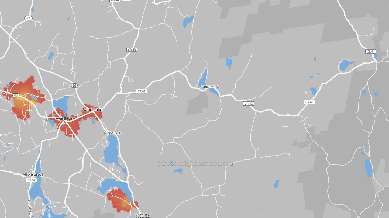 Walk Grade map of 12153, NY, walkable areas in green and car-dependent areas in red