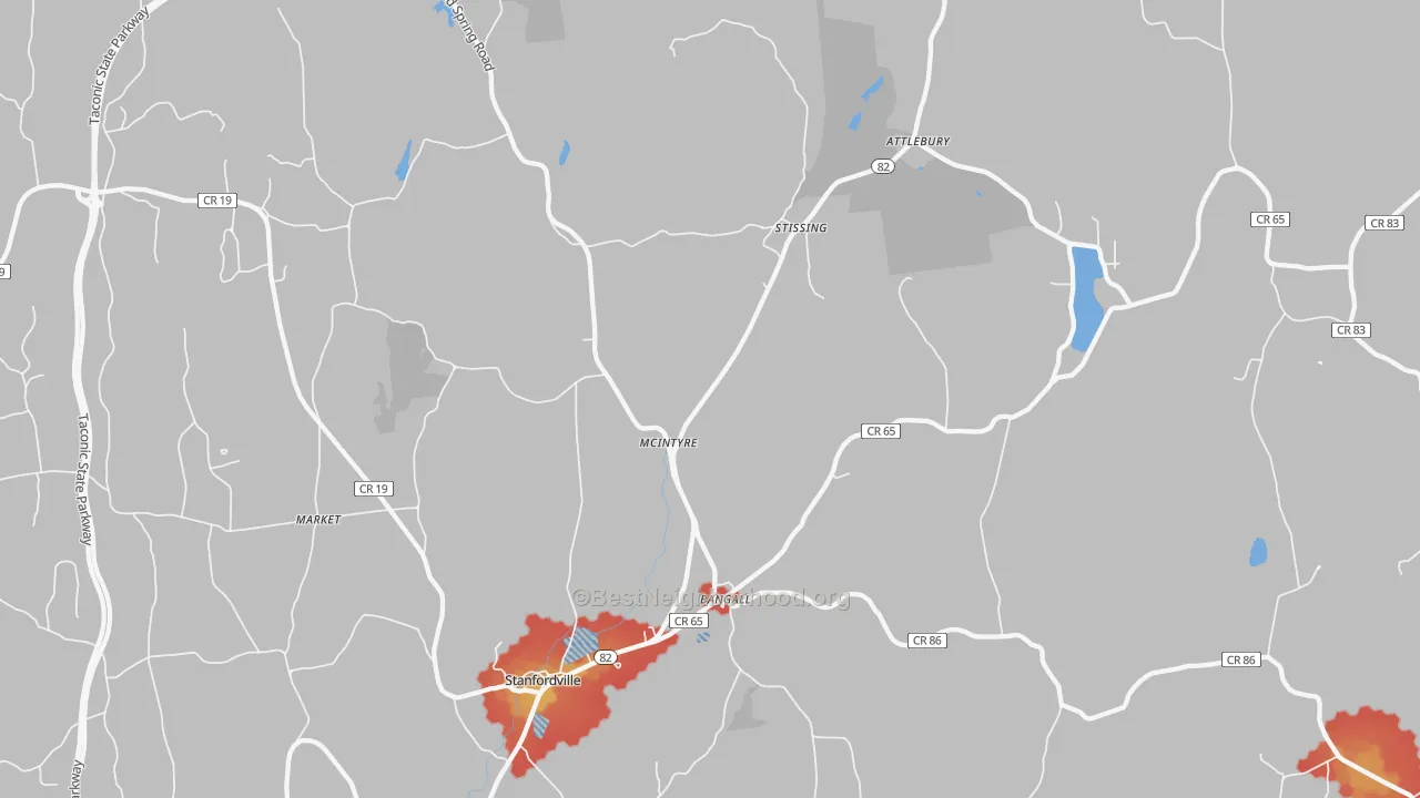 Walk Grade map of 12581, NY, walkable areas in green and car-dependent areas in red