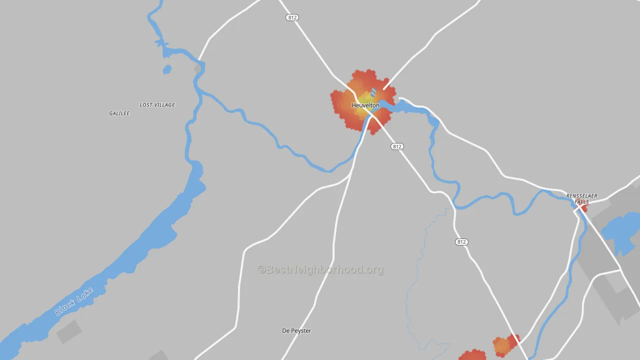Walk Grade map of 13654, NY, walkable areas in green and car-dependent areas in red