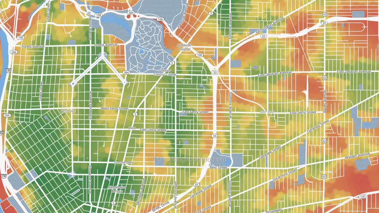 Walk Grade map of 14208, NY, walkable areas in green and car-dependent areas in red