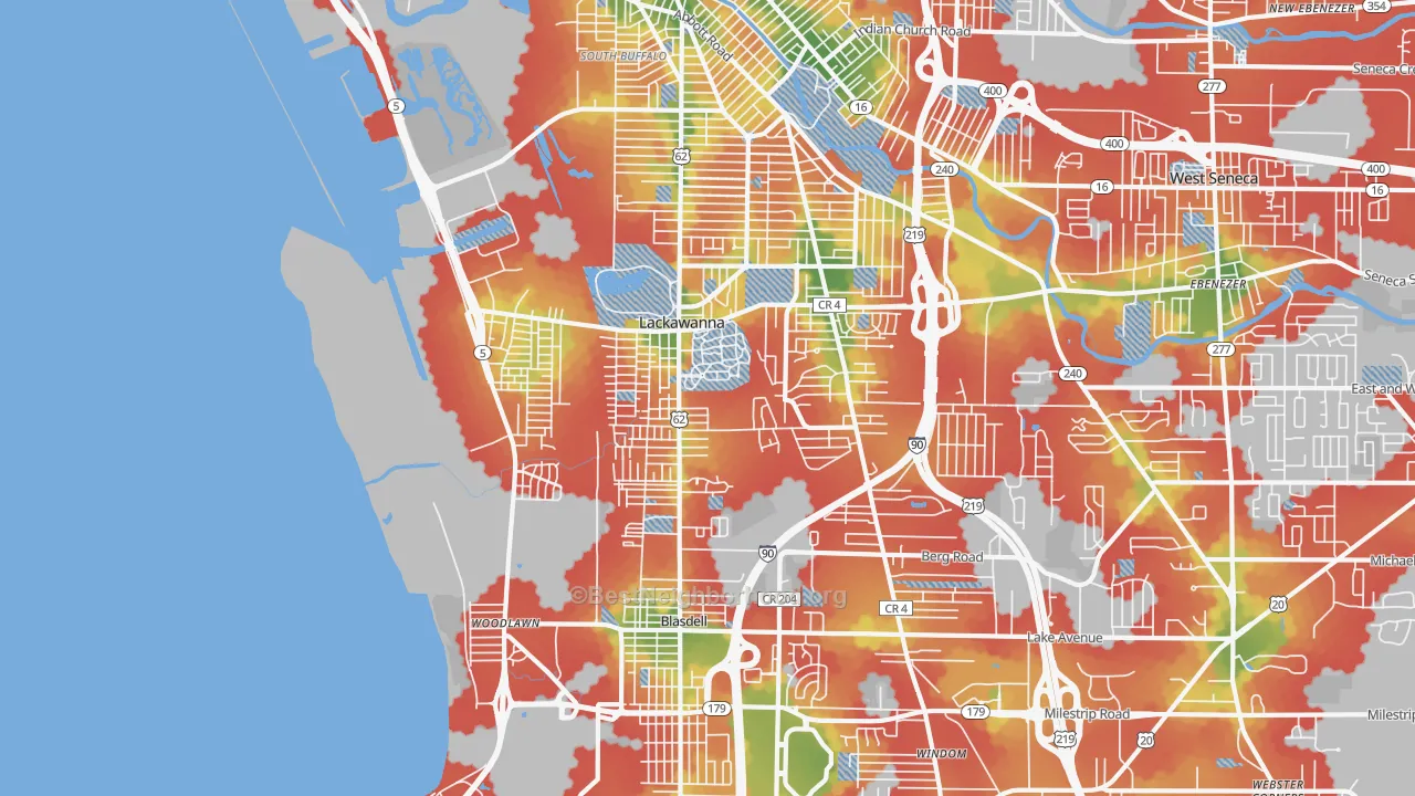 Walk Grade map of 14218, NY, walkable areas in green and car-dependent areas in red