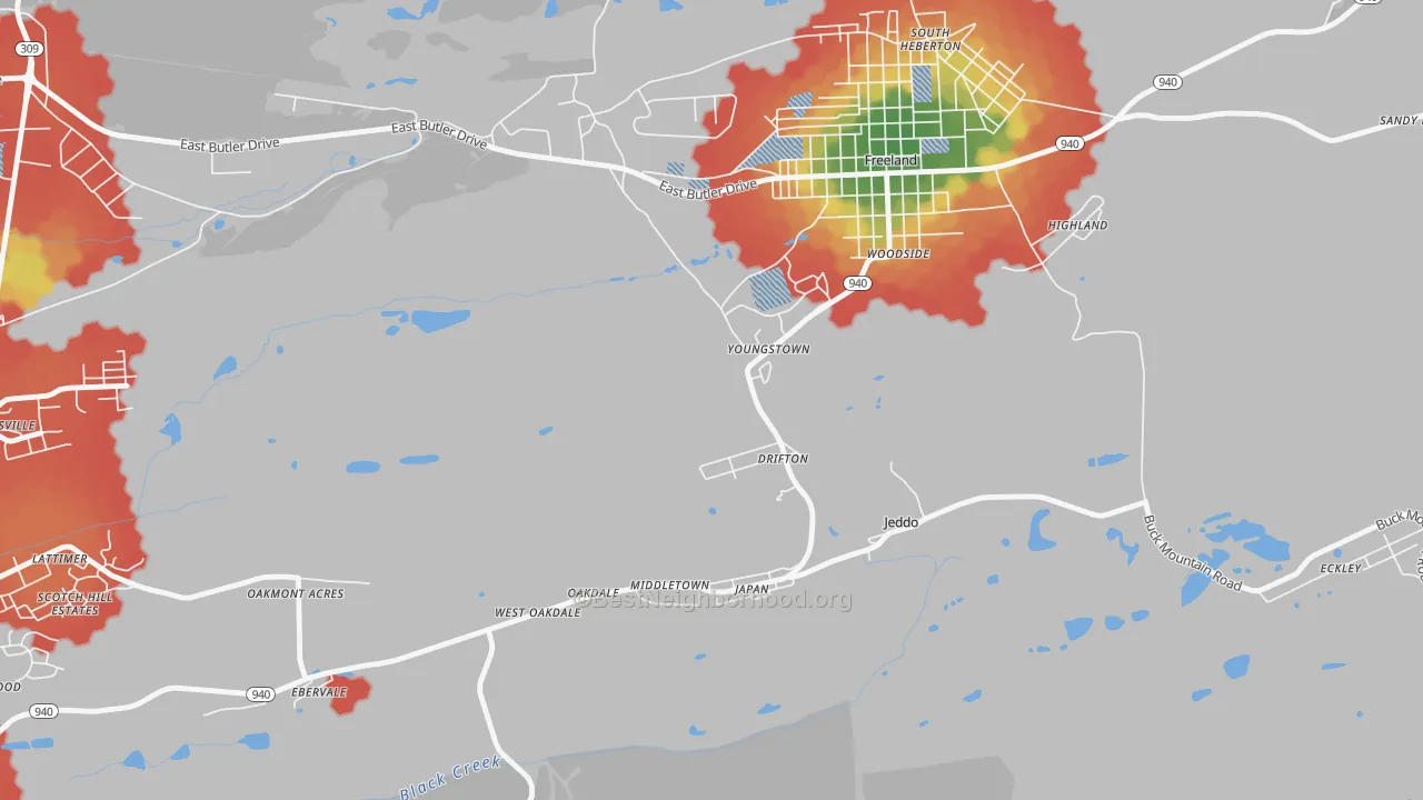 Walk Grade map of 18221, PA, walkable areas in green and car-dependent areas in red