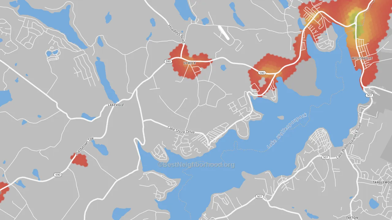 Walk Grade map of 18438, PA, walkable areas in green and car-dependent areas in red