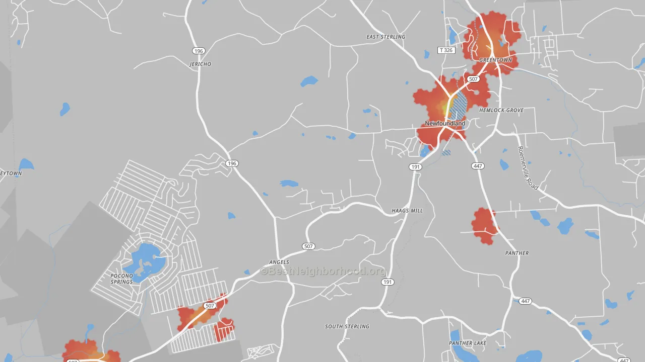 Walk Grade map of 18445, PA, walkable areas in green and car-dependent areas in red
