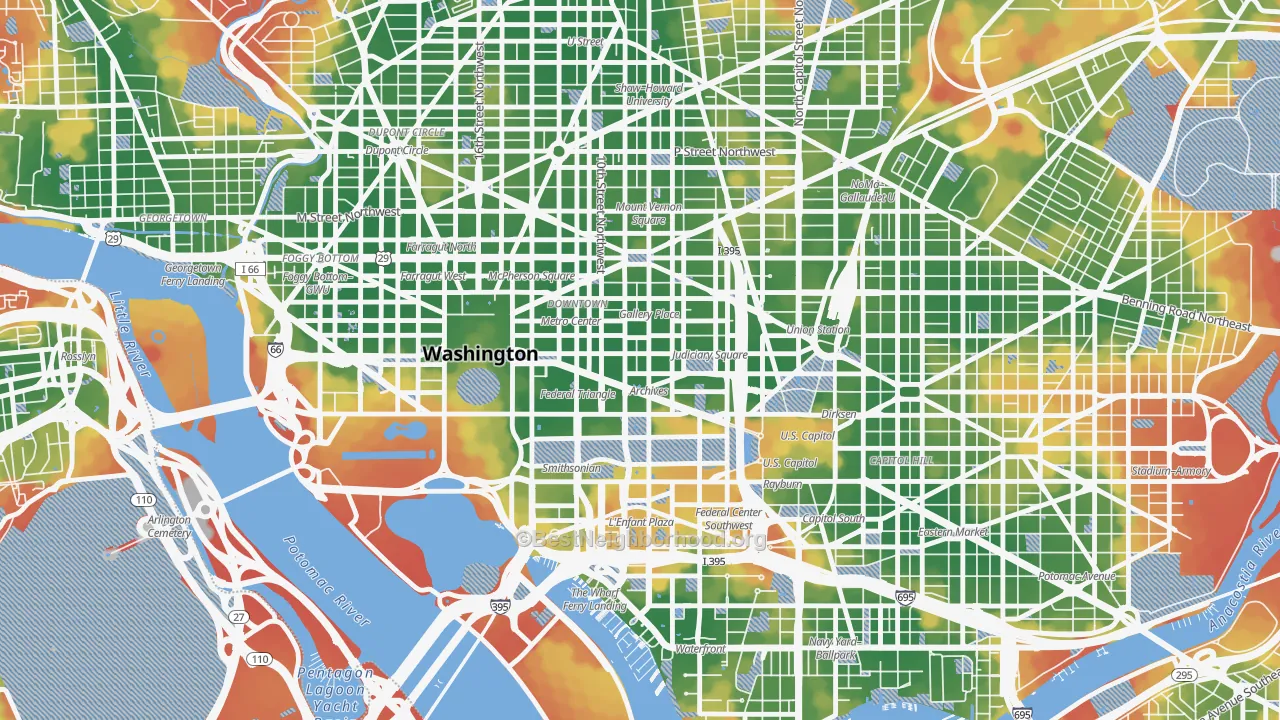 Walk Grade map of 20004, DC, walkable areas in green and car-dependent areas in red