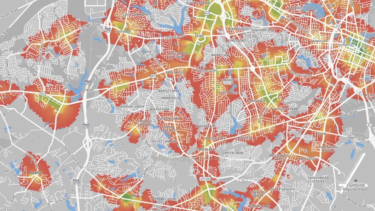 Walk Grade map of 28304, NC, walkable areas in green and car-dependent areas in red
