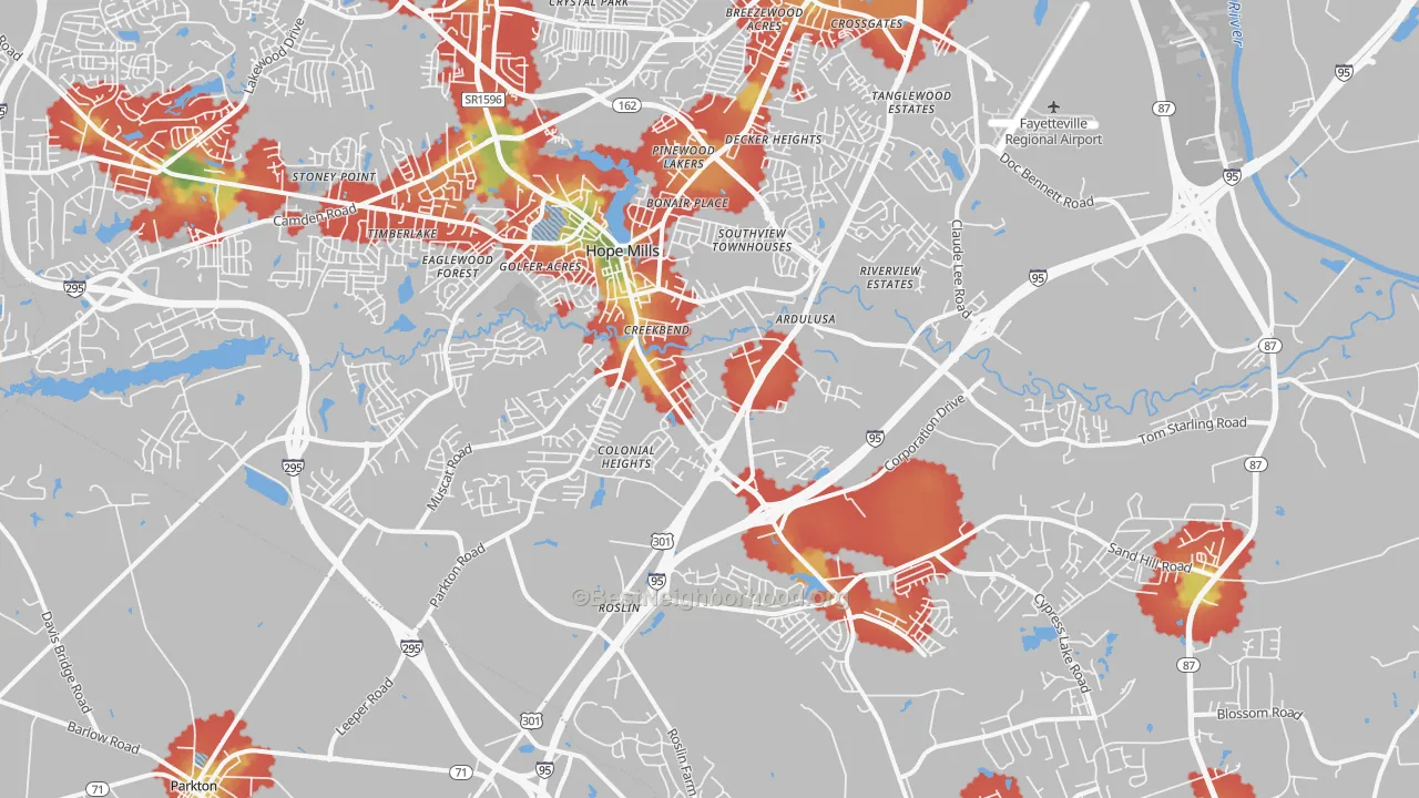 Walk Grade map of 28348, NC, walkable areas in green and car-dependent areas in red