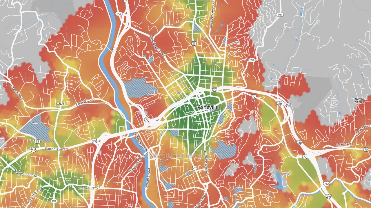 Walk Grade map of 28801, NC, walkable areas in green and car-dependent areas in red