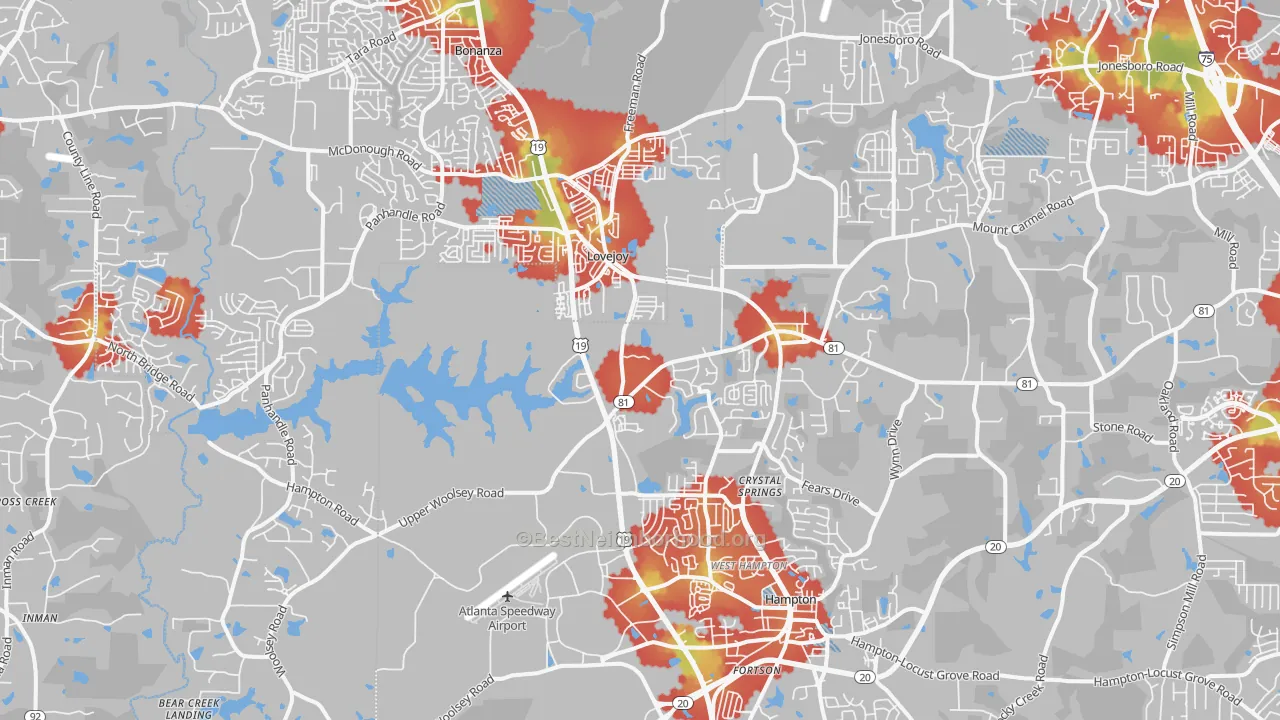 Walk Grade map of 30228, GA, walkable areas in green and car-dependent areas in red