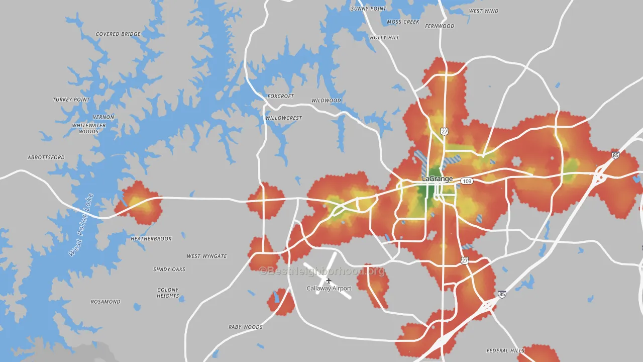 Walk Grade map of 30240, GA, walkable areas in green and car-dependent areas in red