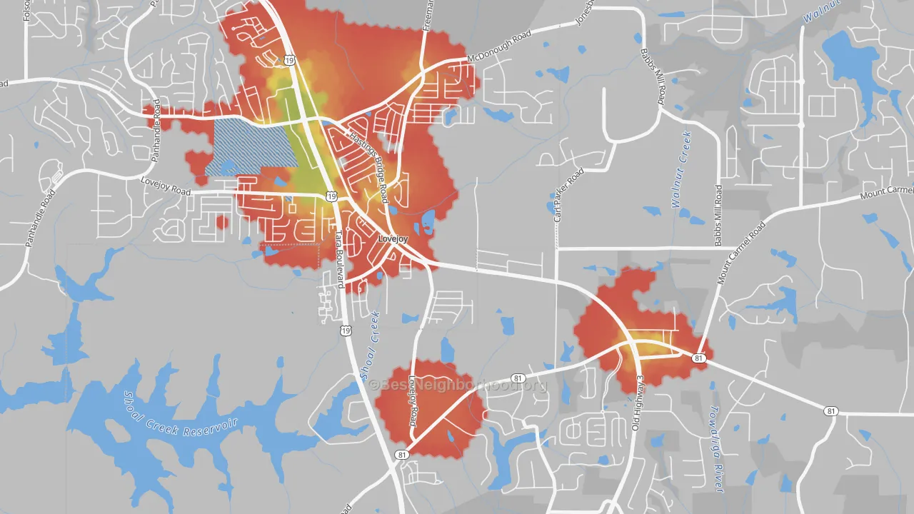Walk Grade map of 30250, GA, walkable areas in green and car-dependent areas in red