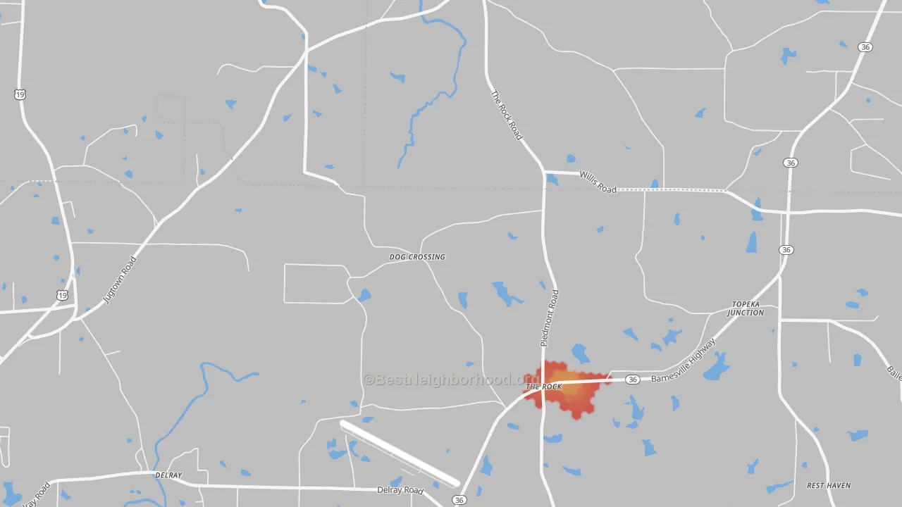 Walk Grade map of 30285, GA, walkable areas in green and car-dependent areas in red