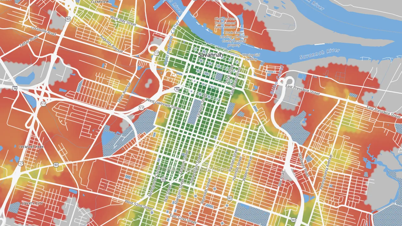 Walk Grade map of 31401, GA, walkable areas in green and car-dependent areas in red