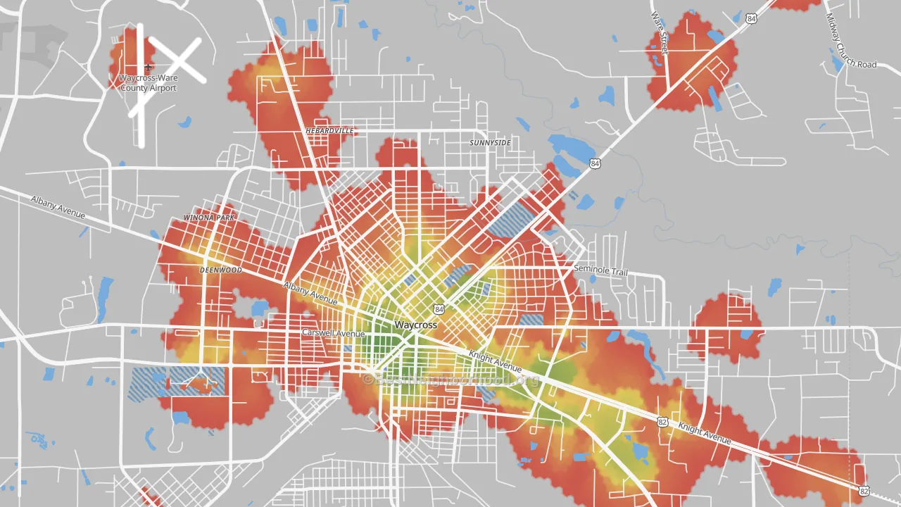 Walk Grade map of 31501, GA, walkable areas in green and car-dependent areas in red