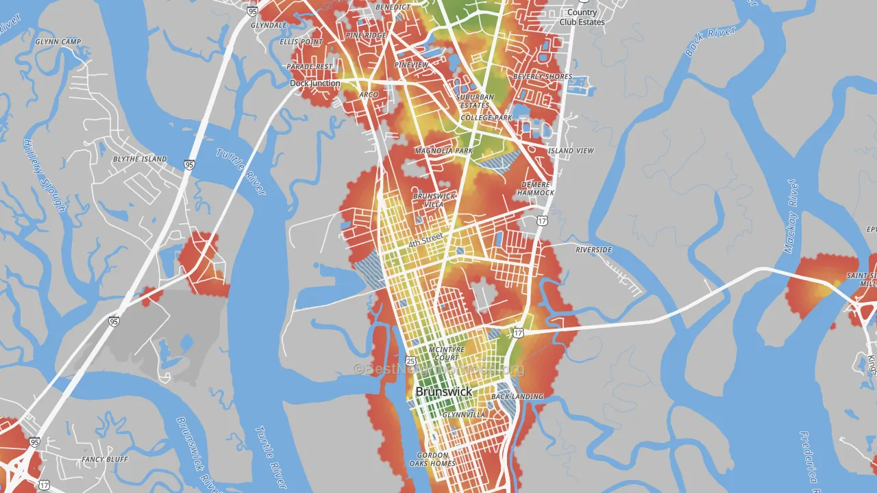 Walk Grade map of 31520, GA, walkable areas in green and car-dependent areas in red