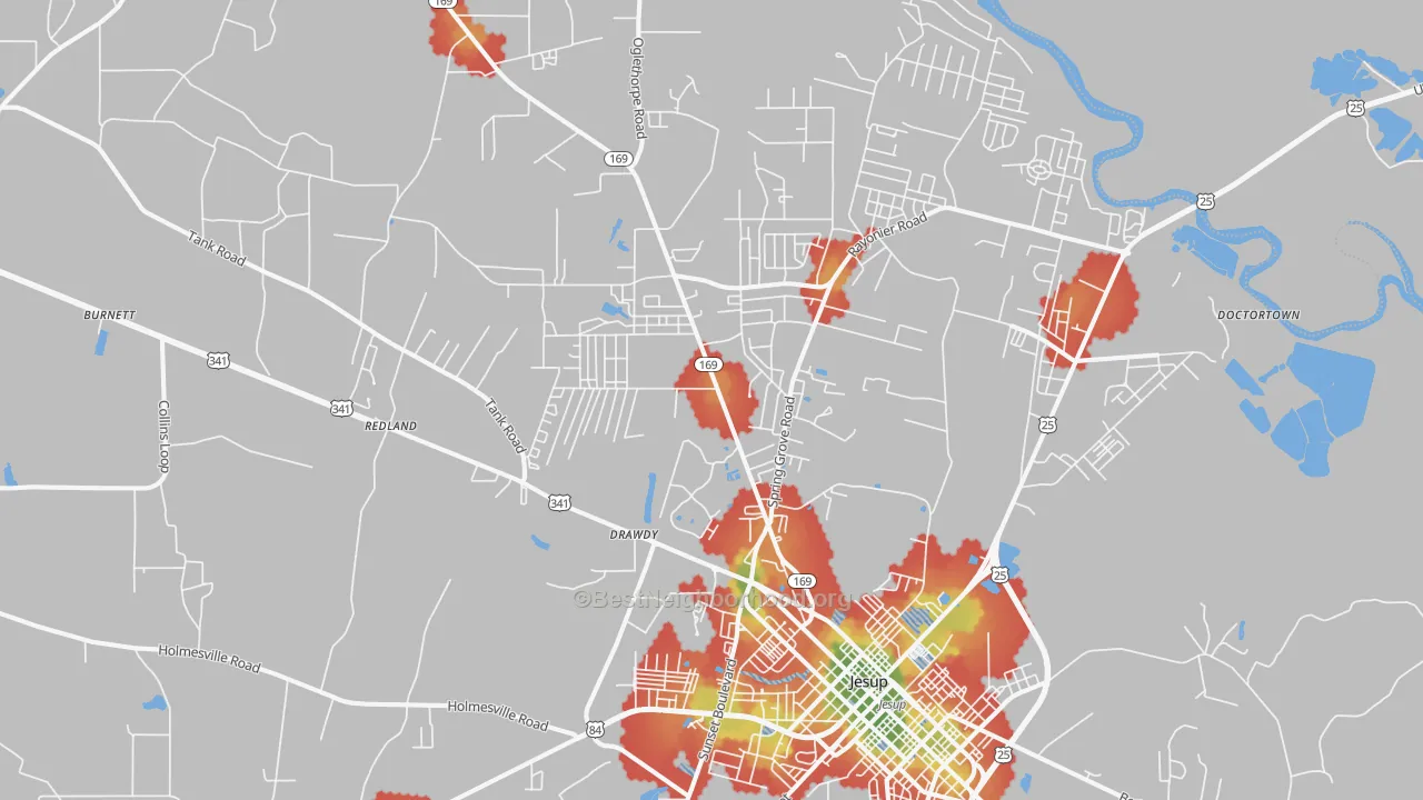 Walk Grade map of 31545, GA, walkable areas in green and car-dependent areas in red