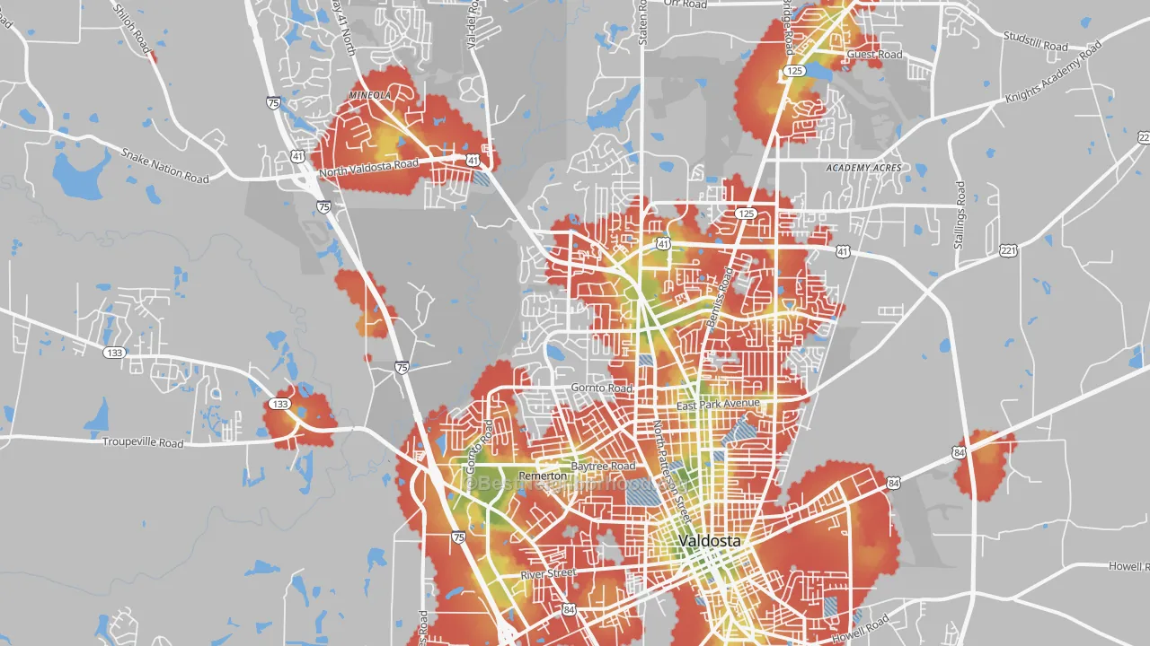 Walk Grade map of 31602, GA, walkable areas in green and car-dependent areas in red