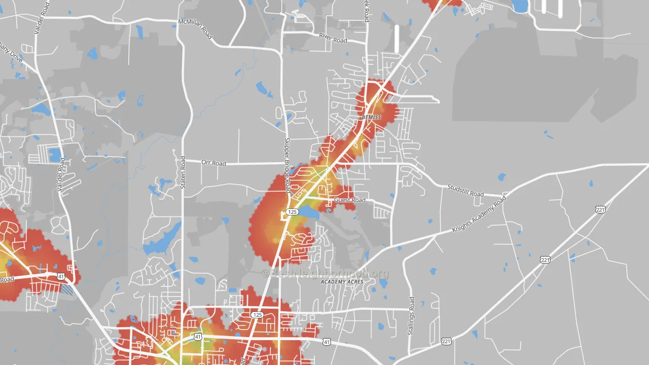 Walk Grade map of 31605, GA, walkable areas in green and car-dependent areas in red