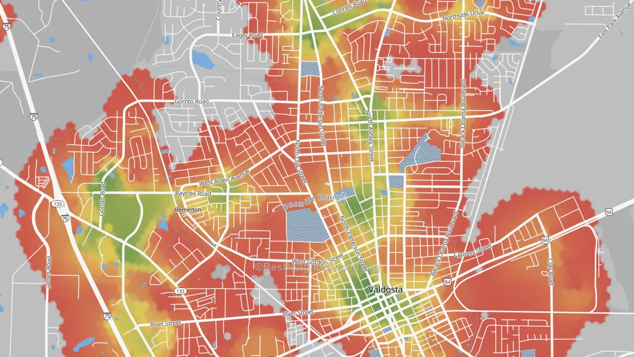 Walk Grade map of 31698, GA, walkable areas in green and car-dependent areas in red