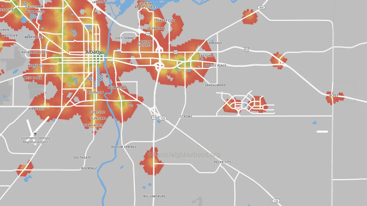 Walk Grade map of 31705, GA, walkable areas in green and car-dependent areas in red
