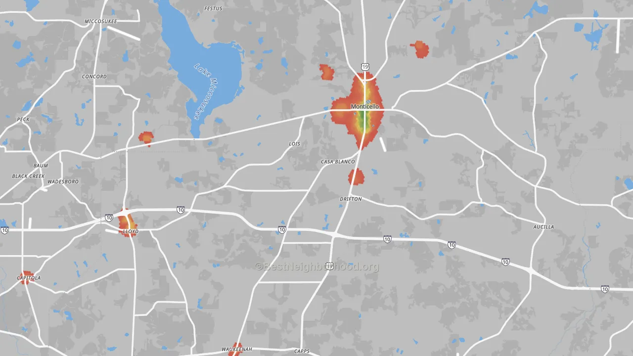 Walk Grade map of 32344, FL, walkable areas in green and car-dependent areas in red