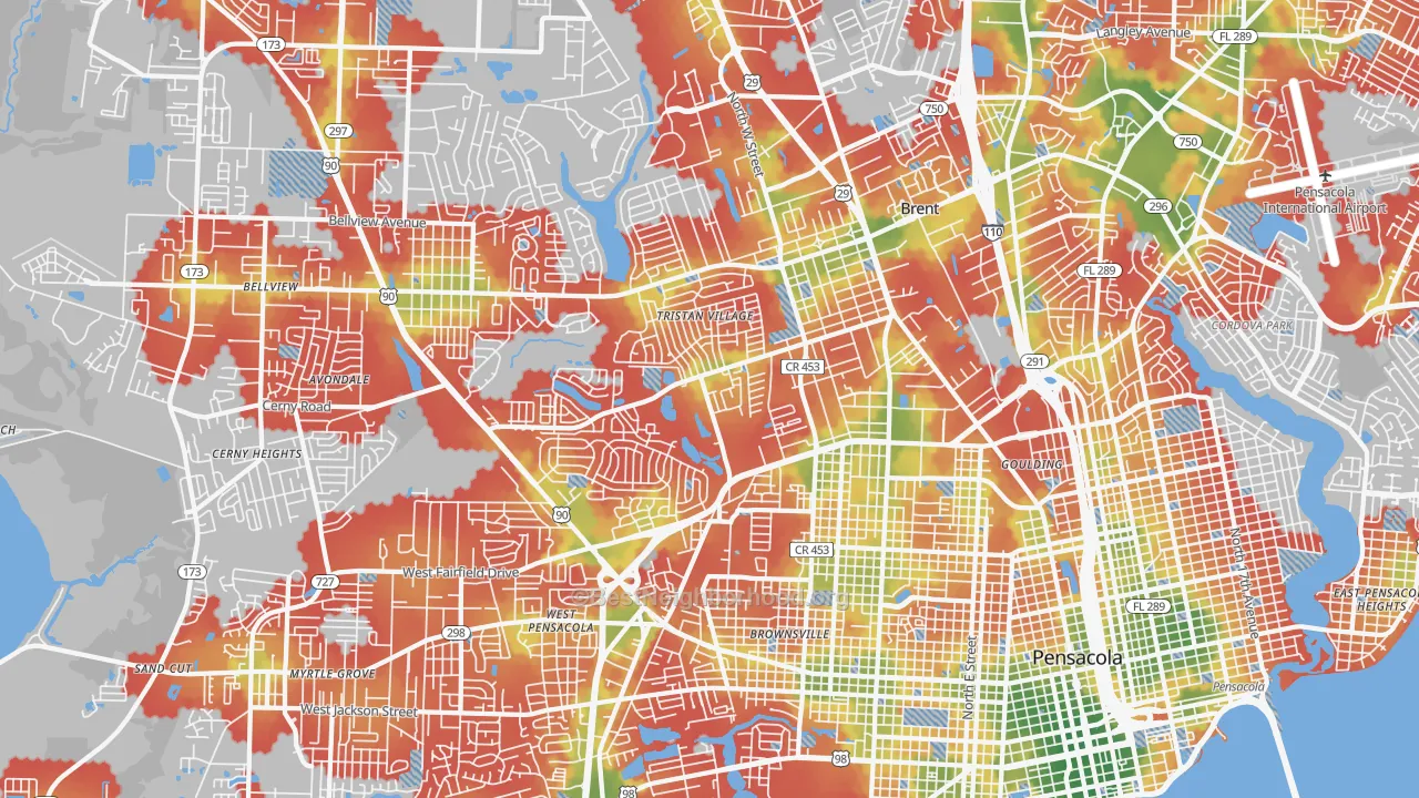 Walk Grade map of 32505, FL, walkable areas in green and car-dependent areas in red