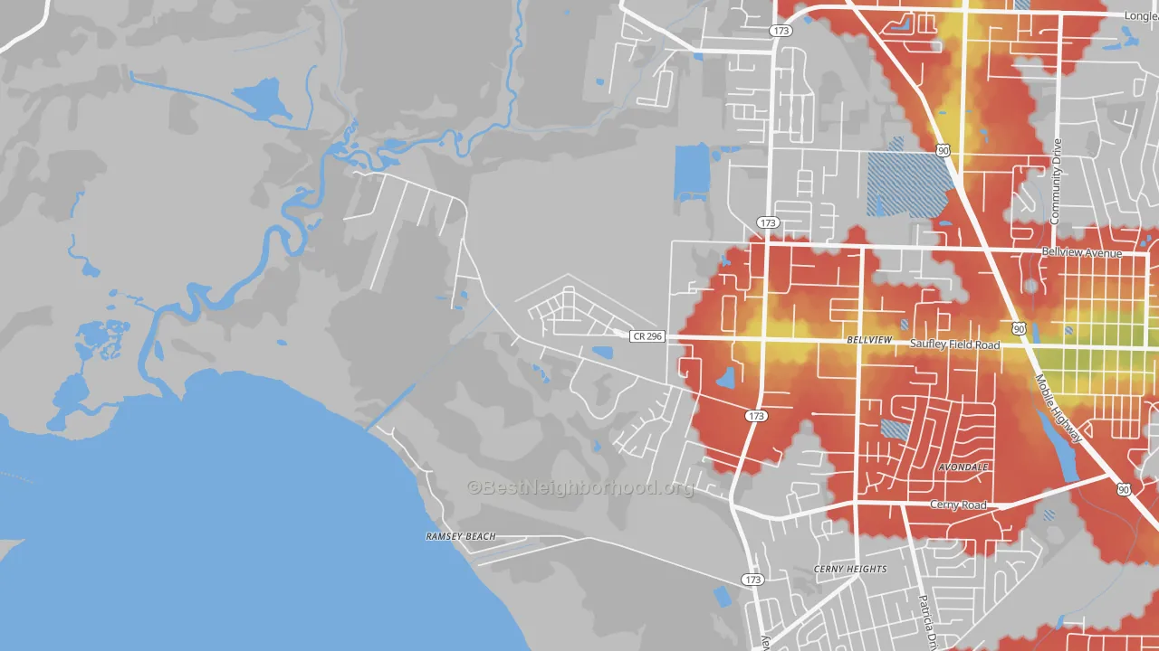Walk Grade map of 32509, FL, walkable areas in green and car-dependent areas in red