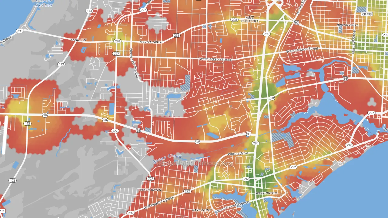 Walk Grade map of 32511, FL, walkable areas in green and car-dependent areas in red