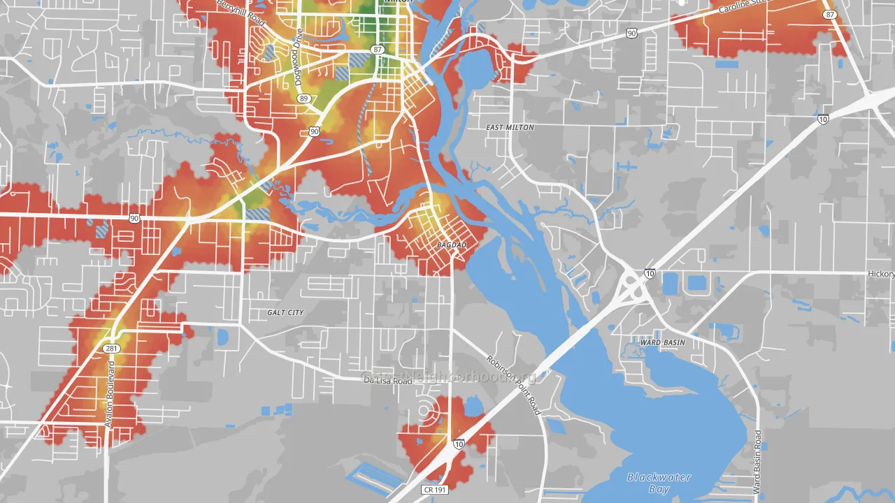 Walk Grade map of 32530, FL, walkable areas in green and car-dependent areas in red