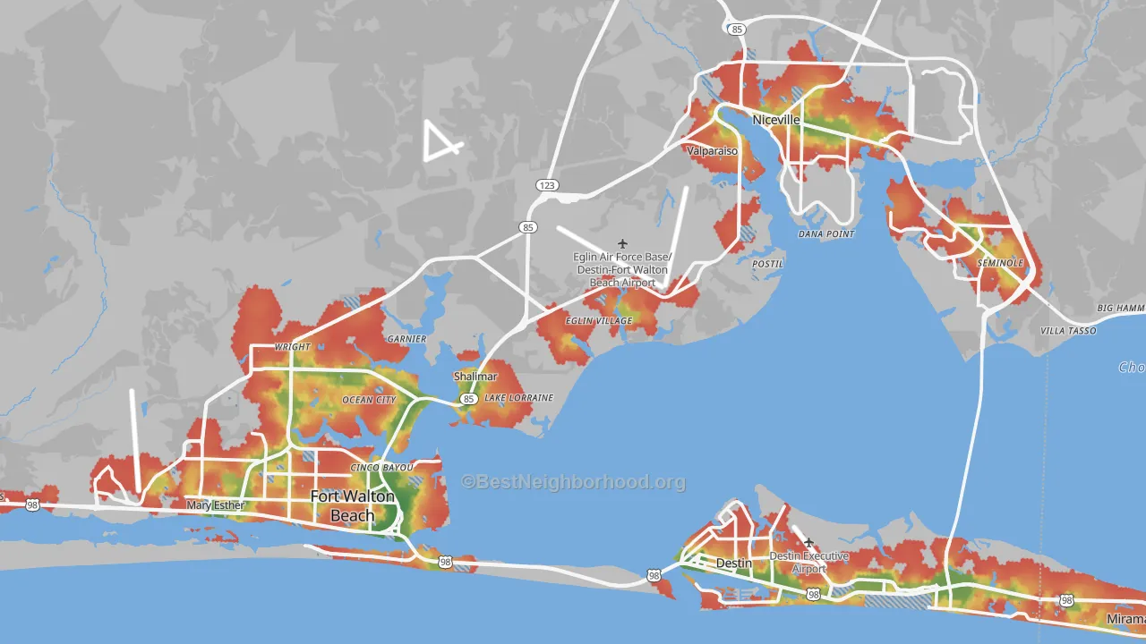 Walk Grade map of 32542, FL, walkable areas in green and car-dependent areas in red