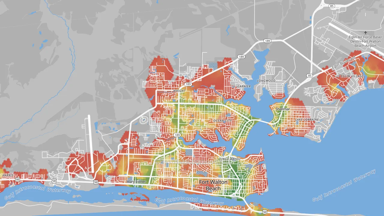 Walk Grade map of 32547, FL, walkable areas in green and car-dependent areas in red