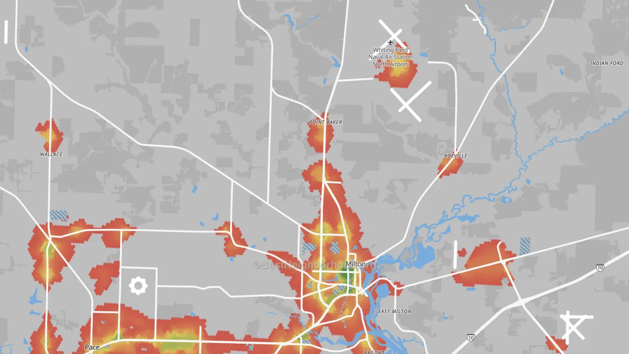 Walk Grade map of 32570, FL, walkable areas in green and car-dependent areas in red