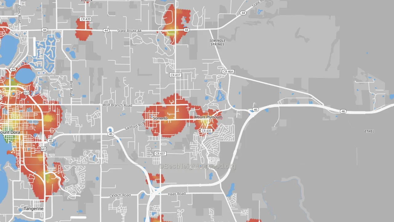 Walk Grade map of 32776, FL, walkable areas in green and car-dependent areas in red